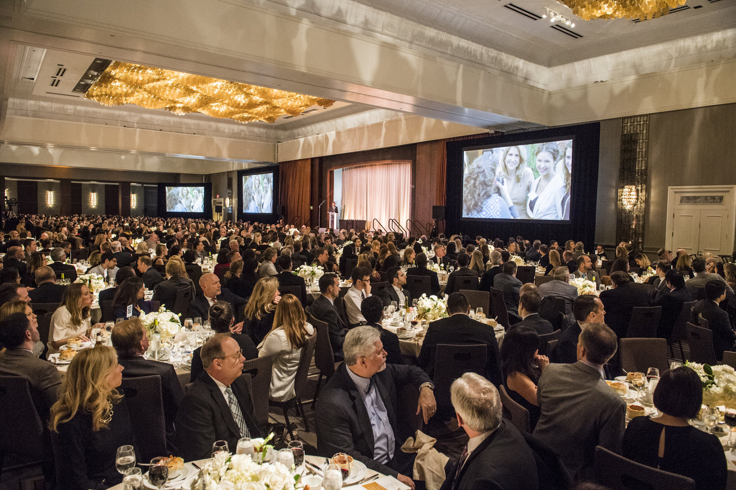 Fashion+Scholarship+Fund+2016_full+take-414